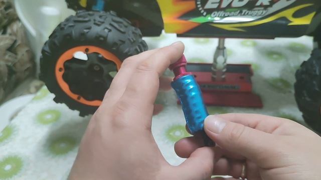 Ремо Хобби EVO-R RH8066 1/8 чехлы на амортизаторы. смотреть онлайн