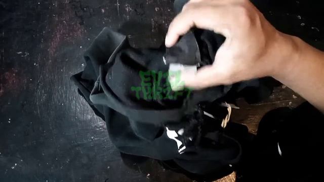 THRIFTING HOODIE THRASHER смотреть онлайн