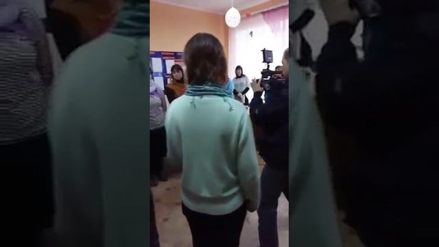Конотоп школа дівчині відрізали волосся смотреть онлайн