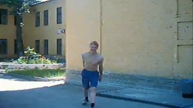 Военные будни брейкеров.2005 год. смотреть онлайн