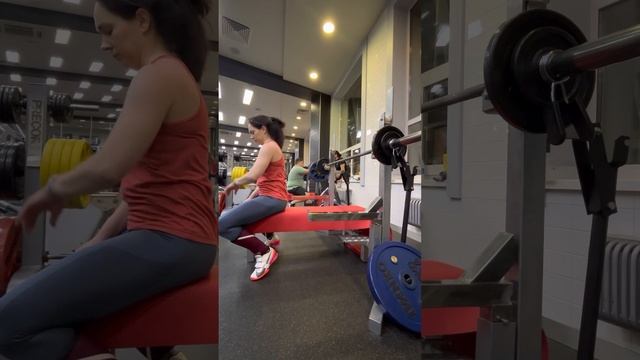 Жим на скорость соревновательный 10*1, 32 кг смотреть онлайн