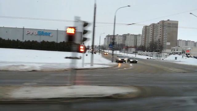 Поездка на троллейбусе по улице Есенина с обзором ямочного ремонта дороги смотреть онлайн