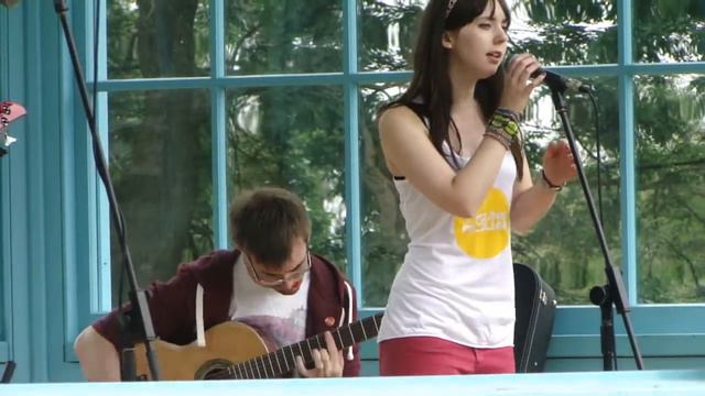 Young Peculiar - Red and Gold - Weston Park - 12.8.12 смотреть онлайн