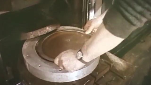 Эффект Юткина «Приручивший молнию» [1995] смотреть онлайн