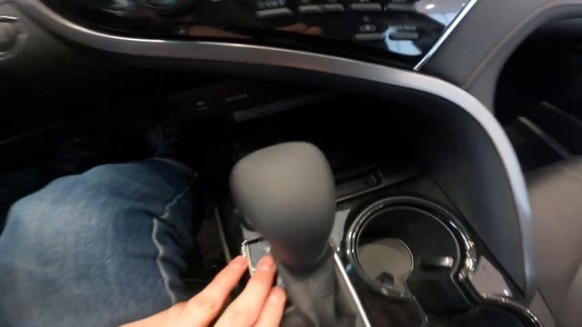 TOYOTA CAMRY 3.5 2020. ОБЗОР МАКСИМАЛЬНОЙ КОМПЛЕКТАЦИИ. ЦЕНЫ НА ЯНВАРЬ 2021 смотреть онлайн