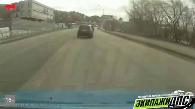 В сети обсуждают видео с популярной трассы Владивостока смотреть онлайн