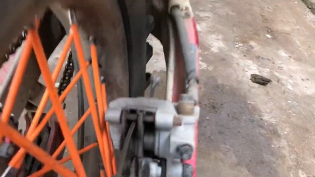 Mantenimiento después de cada ruta!! CRF450X смотреть онлайн