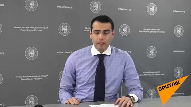 Инал Ардзинба прокомментировал возможный запрет ЕС российских паспортов, выданных в Абхазии смотреть онлайн