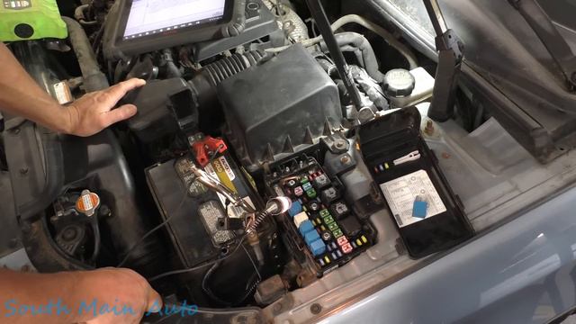 South Main Auto Needs To Call In Help To Fix This One смотреть онлайн