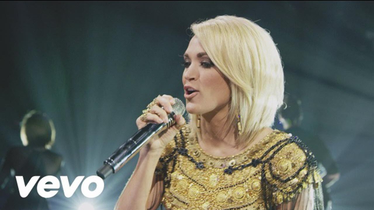 Carrie Underwood – Church Bells смотреть онлайн