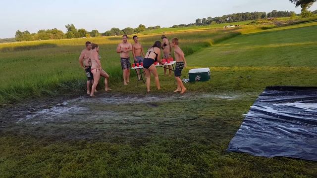 Slip n Slide Tippy Cup Country Style Slippy Tippy смотреть онлайн