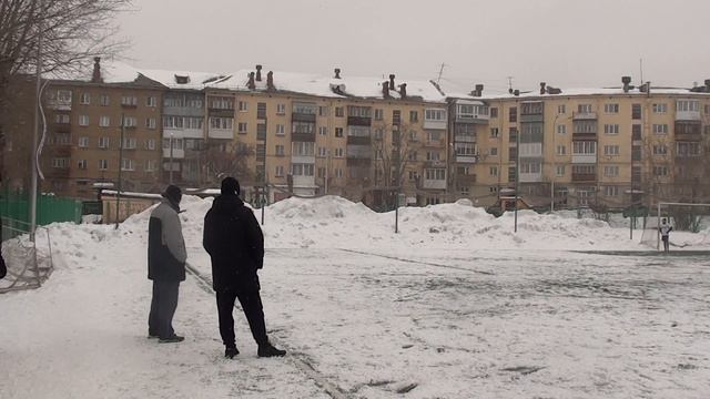 Уралец-02 (Нижний Тагил) - Синара (Каменск-Уральский) (2 тайм) смотреть онлайн