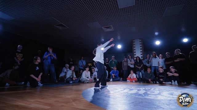 Варюха vs Dinozavrik / TOP 8 / Hip-Hop Juniors / Demination Battle 23 смотреть онлайн