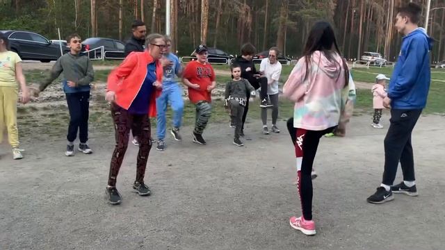 Тренировка по легкой атлетике на свежем воздухе! @600шагов Артём старается?? смотреть онлайн