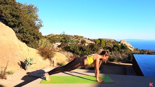 Quick Yoga Sculpt Workout смотреть онлайн