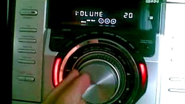 Sony Mini Hi-Fi Sistem MHC-RG470 смотреть онлайн