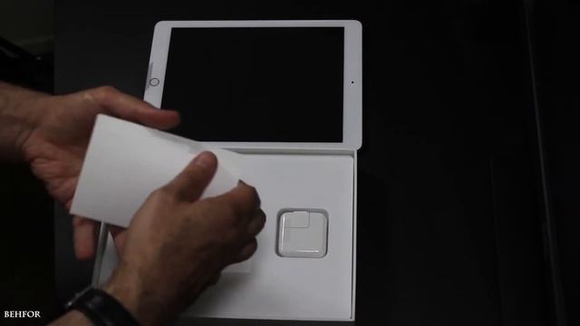 iPad (2017) GOLD - (Unboxing) смотреть онлайн