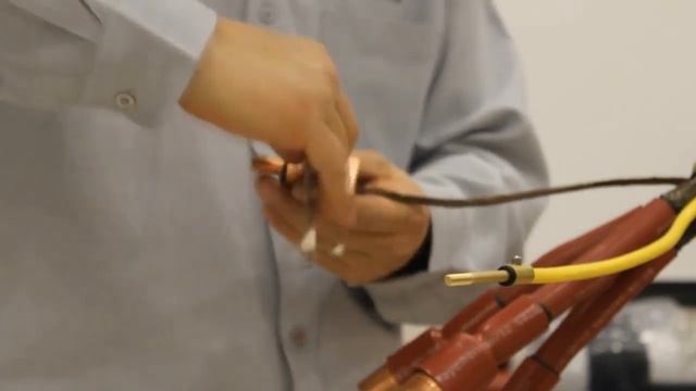 Кабельный разъем на напряжение 10 кВ TE Connectivity Raychem смотреть онлайн