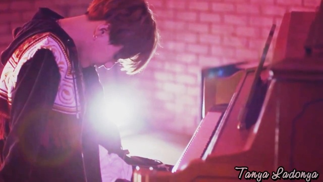 {MV} SUGA & Rose-My ocean - is you смотреть онлайн