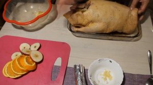 УТКА С БРУСНИЧНЫМ СОУСОМ