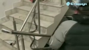 Монтаж лестничных ограждений из нержавеющей стали