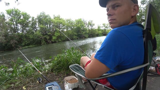 Вспомним лето🏝 рыбалка🎣 на фидер с ночёвкой .#клёваярыбалка#фидер#рыбалка#рыба# смотреть онлайн