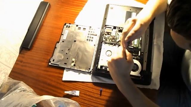Чистка ноутбука Asus X52N смотреть онлайн