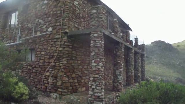 Boesmanskloofhikingtrailaccommodation(Eagle's Nest Guesthouse) 023 625 1667,0725144209,0828941462