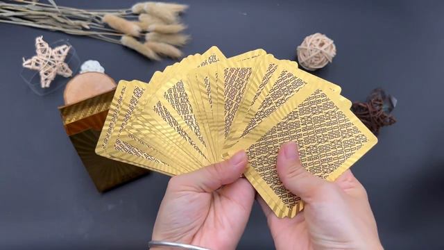 0.32mm Black Plastic Palying Cards Waterproof Eco-Friendly Custom Poker Deck смотреть онлайн