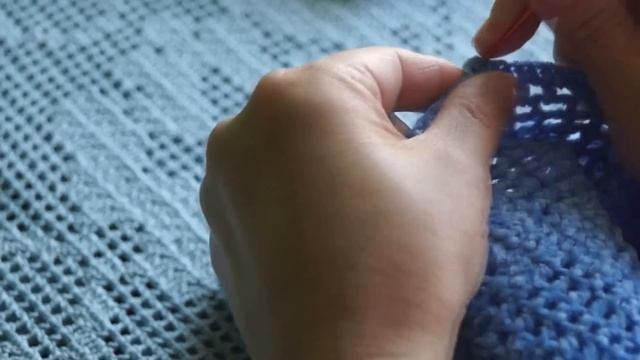 Голубой филейный топ .Завершение ( обвязка горловины) crochet top (В №18) смотреть онлайн