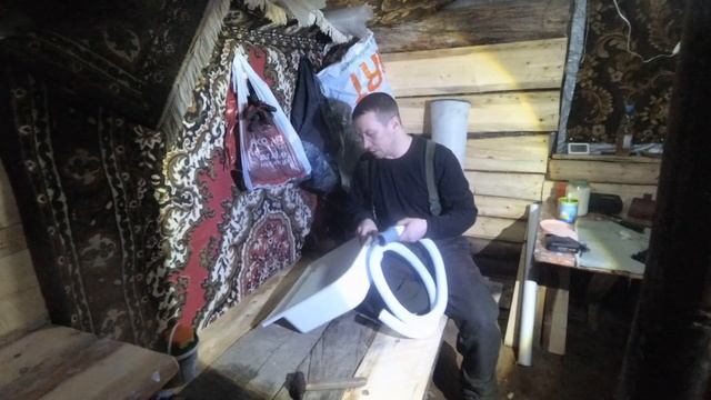 Сделал кухню из бревен. Новый вид балагана в лесу. смотреть онлайн