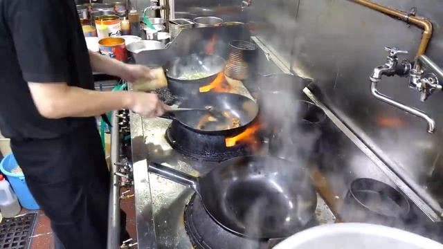 уличная еда в Корее смотреть онлайн