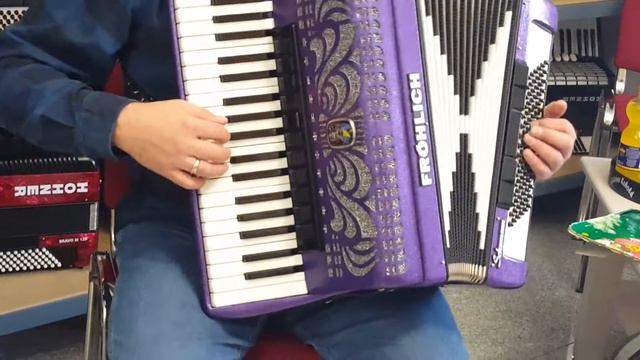 Klangprobe Akkordeon Fröhlich Schumann смотреть онлайн