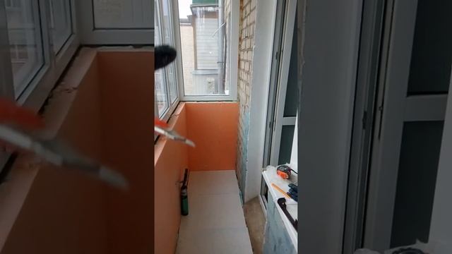 Гвл уложен на пол. Приступаю к разводке электричества. смотреть онлайн