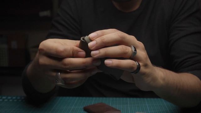 Making leather stitchless wallet. Leather craft смотреть онлайн