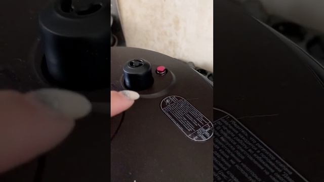 Скороварка Midea шипит, не работает, не хочет готовит , не паникуйте внутри неё уже идёт процесс? смотреть онлайн