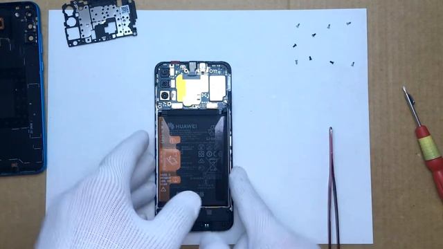 Замена аккумулятора на телефоне Honor 9A MOA-LX9N Replacing the battery on the phone смотреть онлайн
