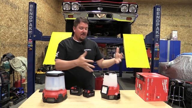 NEW Milwaukee M18 RADIUS Compact Site Light with Flood Mode Review 2144-20 смотреть онлайн