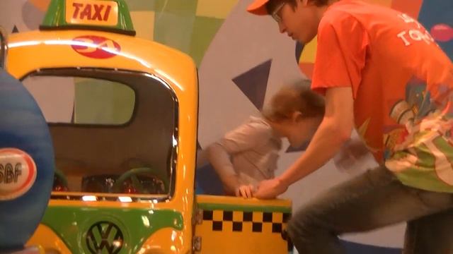 ФАНКИ ТАУН - КАТАЕМСЯ НА МАШИНКАХ!