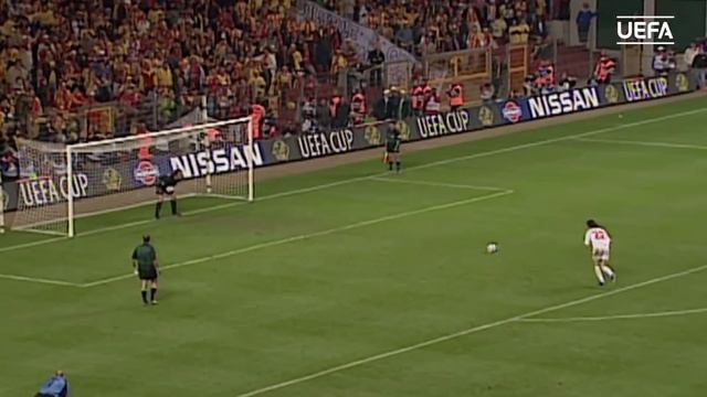 2000 UEFA Cup final highlights - Galatasaray-Arsenal смотреть онлайн