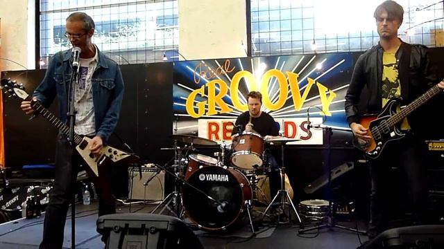 Bloody Souls at Real Groovy 2 смотреть онлайн