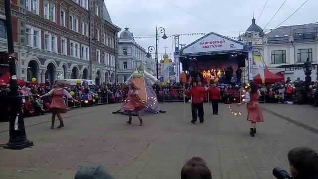 13 марта 2016 г. Масленица на Рождественнской. Блиновский разгуляй. Фаер-шоу смотреть онлайн