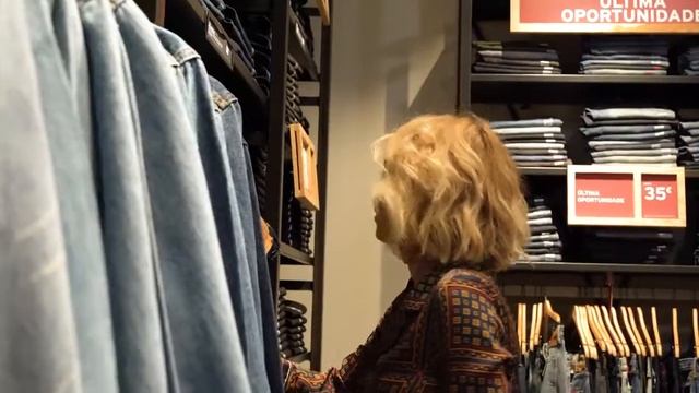 Raquel Strada | Freeport Lisboa Fashion Outlet | Freeport.PT смотреть онлайн