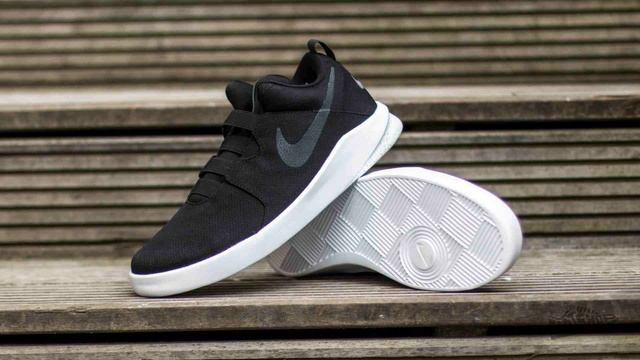 Женские кроссовки Nike Air VaporMax 97 Черные смотреть онлайн