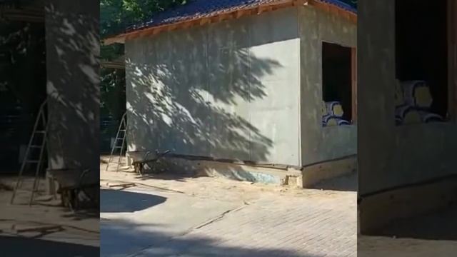 Трапезная на территории храма . Переделка крыши , обшивка стен, монтаж пола. смотреть онлайн