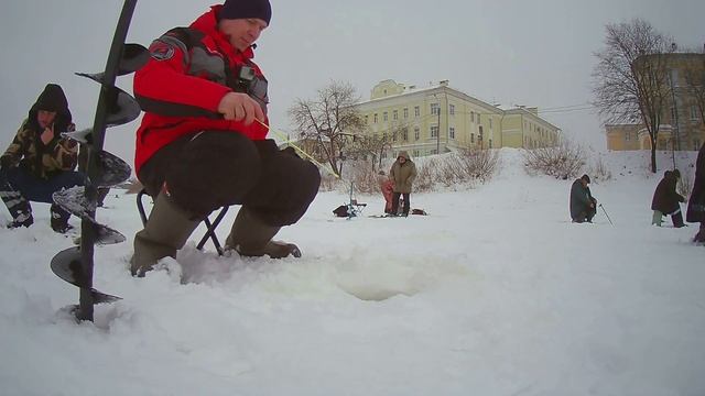 ловим бель на безмотылку.Море поклевок.Рыбалка в Вологде день 2 смотреть онлайн