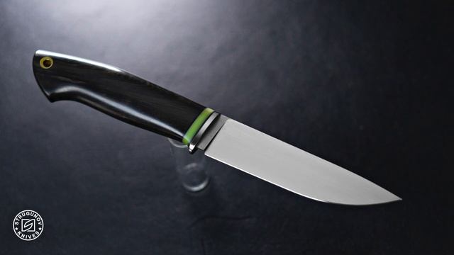 Рассекаю лист на лету  very sharp knife chops a flying leaf