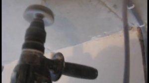 Как закрепить кабель на бетонном потолке? Монтаж проводки без гофры.