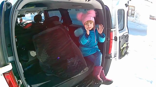 Немного полезного в Ларгус Кросс от Лада Ларгус 73 и NiMgroup смотреть онлайн