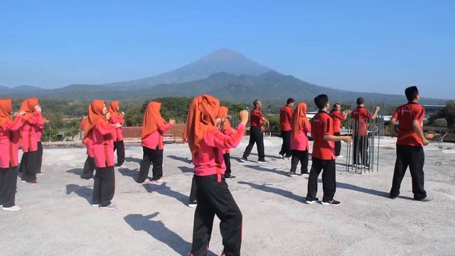 Tobello Dance, Nepal Van Java, Sumbing Mt SD Mutual Dua Kota Magelang смотреть онлайн